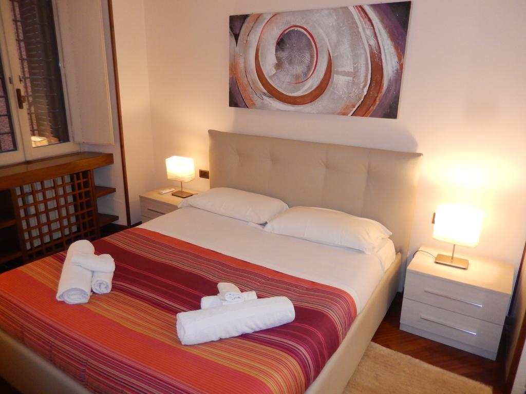 Colosseo Homerents 2 Rome Exterior photo
